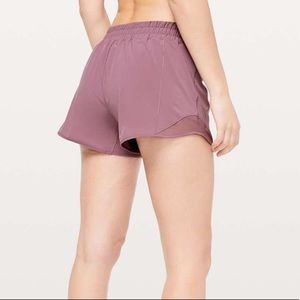 Hotty Hot shorts long. Size 6.